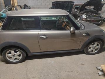 Toutes pièces Mini Cooper 2011 1.6d N47, Enlèvement, Utilisé, Mini
