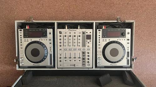 2x cdj850 + djm700 + flightcase + rca-kabels, Muziek en Instrumenten, Dj-sets en Draaitafels, Zo goed als nieuw, Ophalen