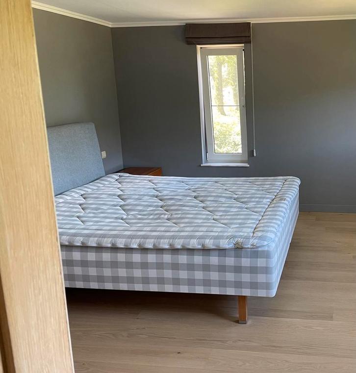 Zeer comfortabel Hastens springbox bed, Huis en Inrichting, Slaapkamer | Complete slaapkamers, Gebruikt, Tweepersoons, Ophalen