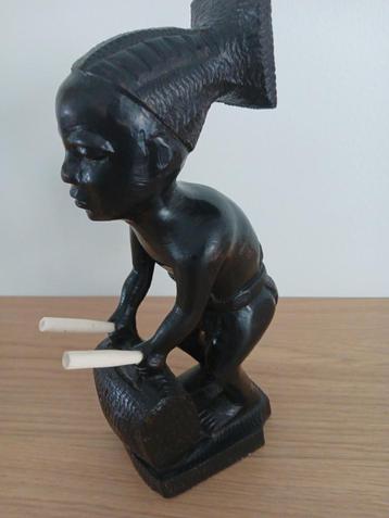 Congolees beeldje beschikbaar voor biedingen