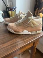 Jordan 4 Shimmer, Vêtements | Femmes, Sneakers et Baskets, Jordan, Porté, Rose