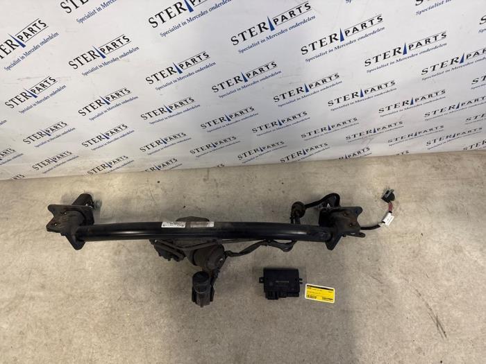 Trekhaak van een Mercedes C-Klasse, Auto-onderdelen, Ophanging en Onderstel, Mercedes-Benz, Gebruikt, 3 maanden garantie, Ophalen of Verzenden