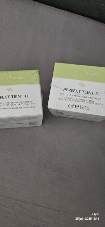 Set van 2 potjes Nieuwe antirimpelcrème  beschikbaar voor biedingen