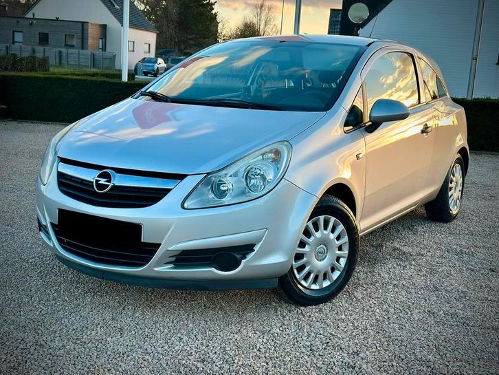 Opel corsa 1.0 Benzine euro 5 Gekeurd, Auto's, Opel, Particulier, Corsa, Benzine, Euro 5, Coupé, 3 deurs, Handgeschakeld, Zilver of Grijs