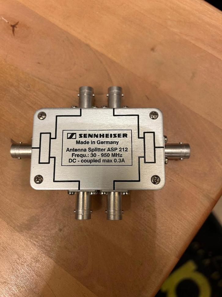 Sennheiser ASP 212 antenne splitter, Muziek en Instrumenten, Microfoons, Nieuw, Draadloos, Ophalen