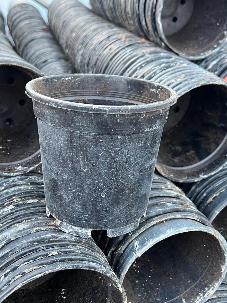 Bloempotten kweekpotten 1,5 liter, Tuin en Terras, Bloempotten, Gebruikt, Kunststof, Binnen, Balkon, Tuin, Minder dan 40 cm, Minder dan 25 cm