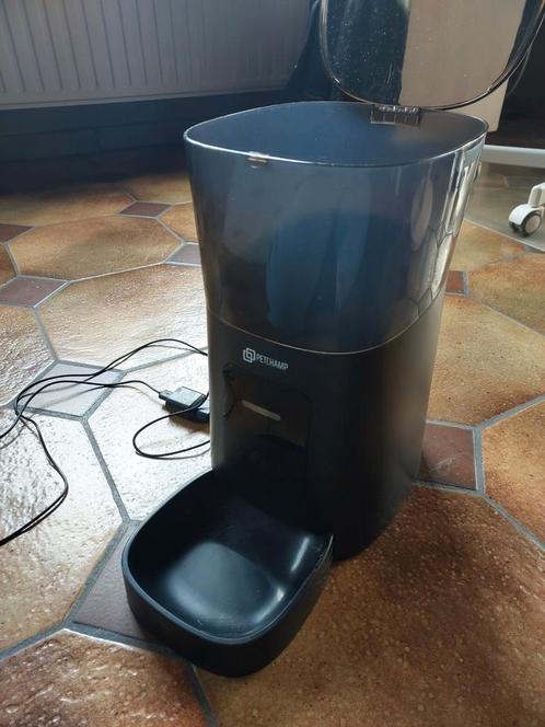Automatische voederbak kat of hond, Dieren en Toebehoren, Kattenvoerbakken en Drinkbakken, Zo goed als nieuw, Automatisch, Ophalen