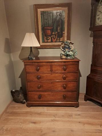 Engels dressoir William IV 19e eeuws beschikbaar voor biedingen