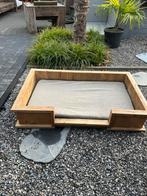 Hondenmand in steigerhout met kussen., Dieren en Toebehoren, Ophalen, Zo goed als nieuw