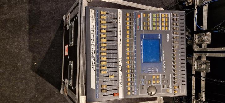 Yamaha O3D digitale mengtafel + ADAT uitbreidingskaart, Musique & Instruments, Tables de mixage, Utilisé, 20 canaux ou plus, Enlèvement
