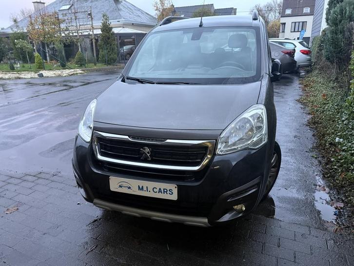 Peugeot Partner Tepee Outdoor (bj 2018), Auto's, Peugeot, Bedrijf, Te koop, Partner Tepee, ABS, Achteruitrijcamera, Airbags, Airconditioning