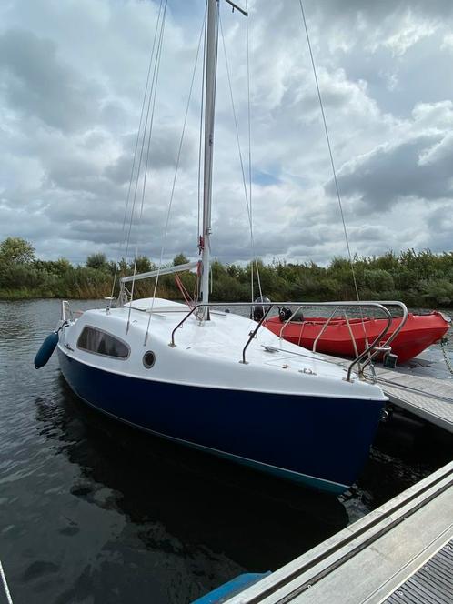 Voilier Hai 590 avec remorque, Watersport en Boten, Kajuitzeilboten en Zeiljachten, Gebruikt, Tourjacht of Cruiser, Polyester