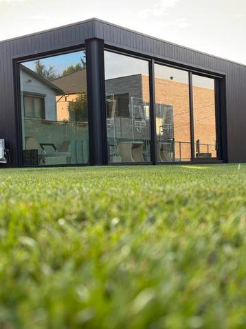 Verplaatsbare houtskelet (poolhouse/praktijkruimte, …) beschikbaar voor biedingen