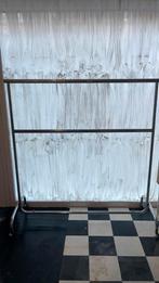 Kledingrek vintage, Ophalen, Zo goed als nieuw