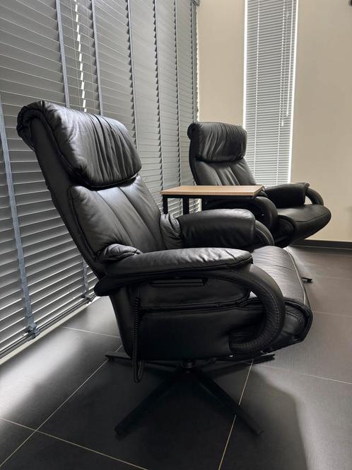 2 Himolla relax zetels in zwart Leder, Huis en Inrichting, Fauteuils, Zo goed als nieuw, Ophalen