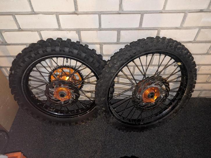 3 sets wielen KTM SXF SX 125 250 450 wielset achterwiel, Motoren, Onderdelen | Merk-onafhankelijk, Ophalen