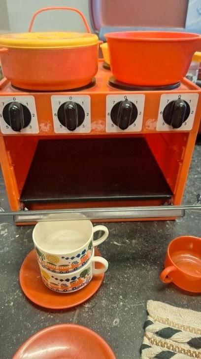 vintage Gowy toys oventje met kookplaten en pannenset, Kinderen en Baby's, Speelgoed | Speelkeukens, Gebruikt, Ophalen