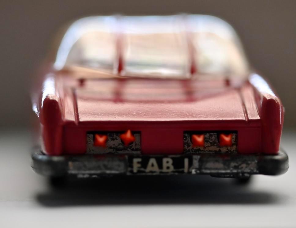 Geruïneerd Getuigen breuk ② Lady Penelope's Fab1 — Modelauto's | 1:43 — 2dehands