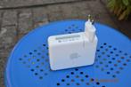 Apple AirPort Express Base Station A1264 – MB321Z/A, Computers en Software, Accesspoints, Ophalen, Zo goed als nieuw, Apple