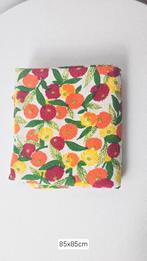 Nappe vintage en tissu fleuri, Maison & Meubles, Enlèvement ou Envoi, Comme neuf, Carré, Intérieur