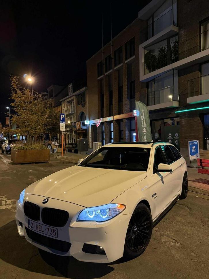 530D F11, Auto's, BMW, Particulier, 5 Reeks, Diesel, Euro 5, Break, 5 deurs, Automaat, Wit, Zwart, Achterwielaandrijving, Dealer onderhouden