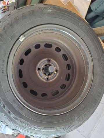 Zomerbanden Goodyear op velg, van Citroën Berlingo 2010 beschikbaar voor biedingen