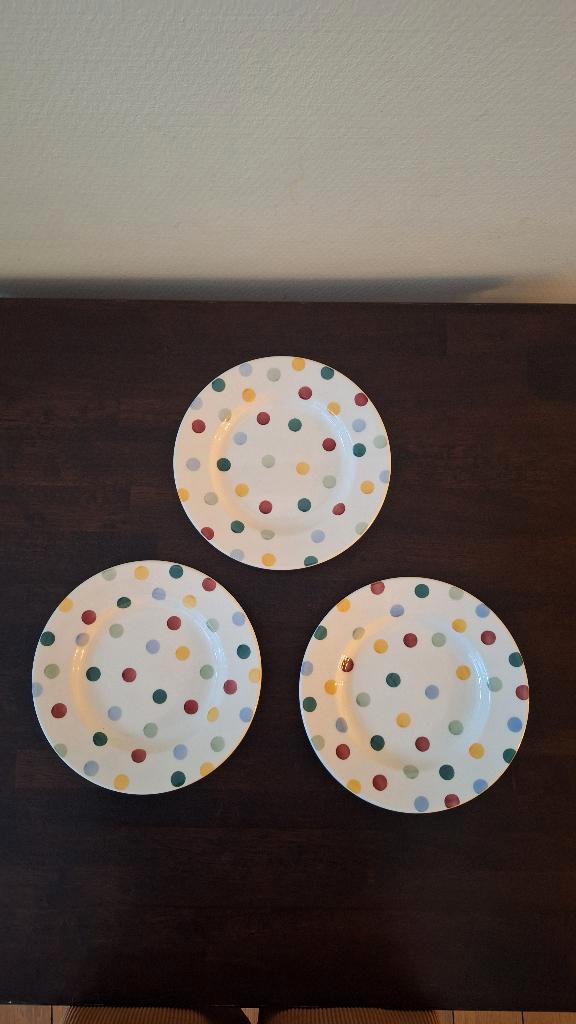 EMMA BRIDGEWATER bord keramiek 22 polka dot handbeschilderd, Maison & Meubles, Cuisine | Vaisselle, Neuf, Assiettes(s), Autres styles
