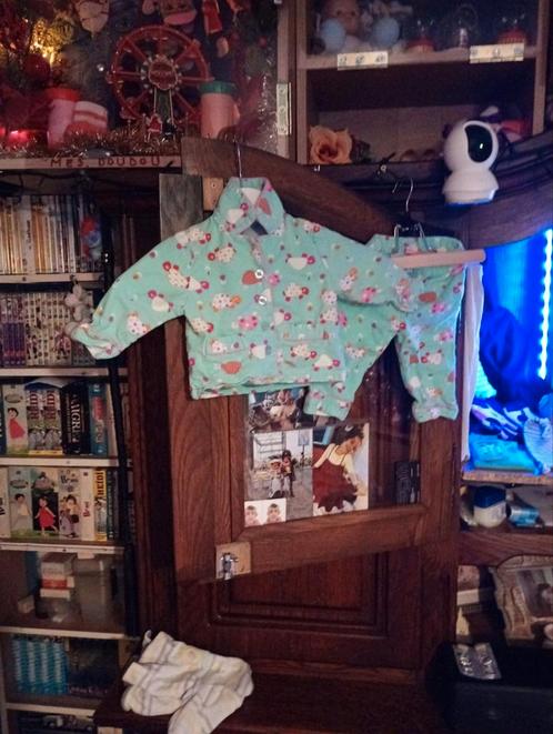 Pijama bébé 2pc 6moi vous l'acheter sur vinted voir la descr, Verzamelen, Poppen, Gebruikt, Ophalen of Verzenden