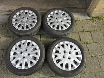 Velgen + banden Hyundai i-10.   165/60R14 beschikbaar voor biedingen
