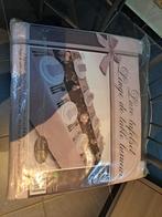 tafelkleed met loper en servetten. Nieuw in de verpakking, Huis en Inrichting, Ophalen, Nieuw