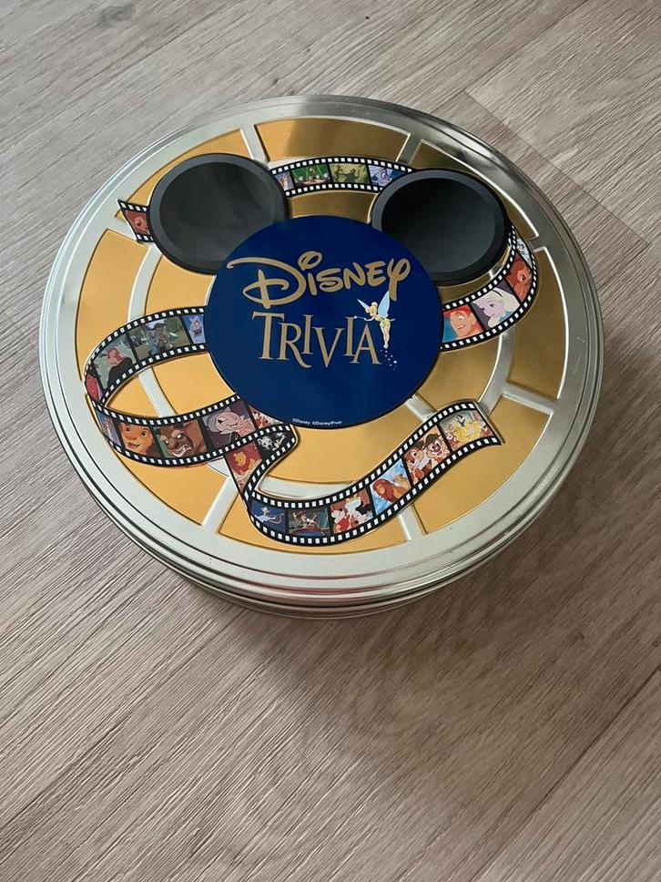 Disney trivia in blikken doos uit 1997🎴🃏, Verzamelen, Disney, Ophalen
