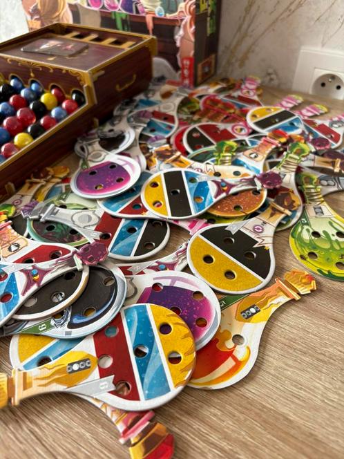 Potion Explosion (bordspel), Hobby en Vrije tijd, Gezelschapsspellen | Bordspellen, Ophalen of Verzenden