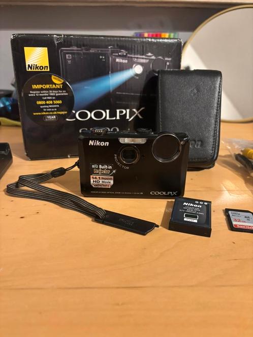 Nikon COOLPIX S1100pj, Audio, Tv en Foto, Fotocamera's Digitaal, Zo goed als nieuw, Compact, Nikon, 4 t/m 7 keer, Ophalen