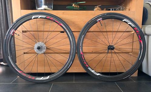 Paire de roues 40mm ffwd fast forward f4r carbone super état, Fietsen en Brommers, Fietsonderdelen, Zo goed als nieuw, Racefiets