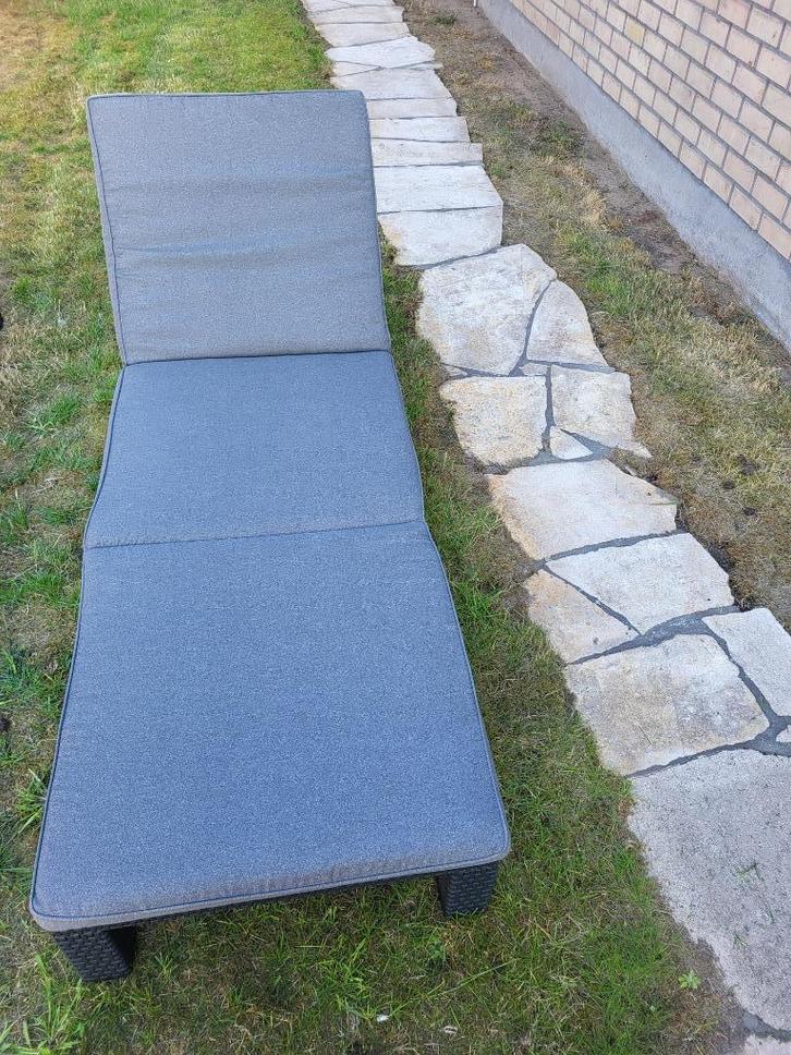 LIGSTOELLEN ALLIBERT & KUSSENS 2 STUKS, Tuin en Terras, Ligbedden, Zo goed als nieuw, Kunststof, Verstelbaar, Ophalen