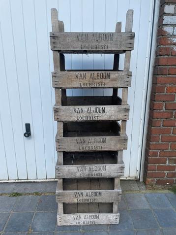 Zeven oude fruitkisten, Ophalen, Gebruikt, Hout