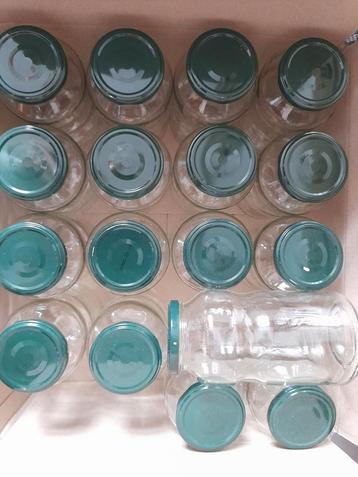 45 glazen potten van 700 ml voor coulis, gedroogde producten beschikbaar voor biedingen
