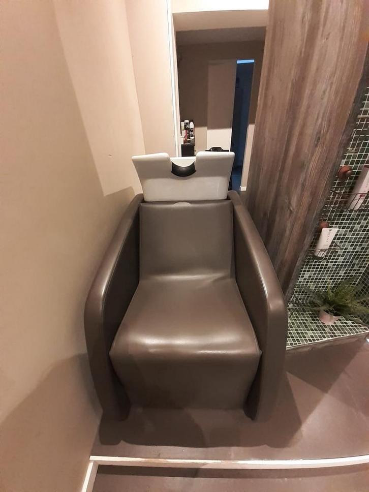 Fauteuil bac coiffure électrique avec bac à shampoing, Maison & Meubles, Tables | Coiffeuses, Comme neuf, Enlèvement