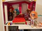 Rainbow high huis (nieuwstaat!!!), poppen en accessoires LOT, Enfants & Bébés, Jouets | Poupées, Comme neuf, Autres types, Enlèvement