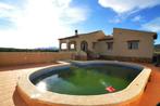 CC0511 - Belle villa avec piscine et chalet en bois à Pinoso, Immo, 3 pièces, Campagne, Pinoso, Maison d'habitation
