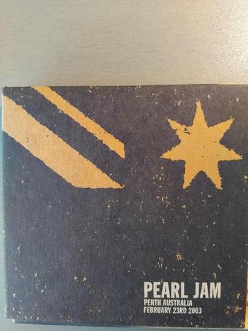2cd. Pearl Jam. Perth Australia February 23rd 2003. (Digi).