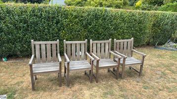 4 tuinstoelen teak beschikbaar voor biedingen