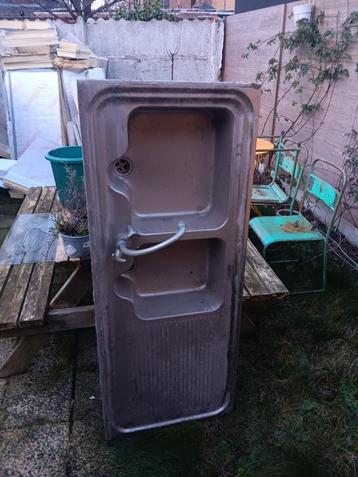 Dubbele lavabo beschikbaar voor biedingen