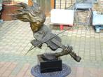 gesigneerde bronzen buste van de vrouw met de viool, MILO, Ophalen, Brons