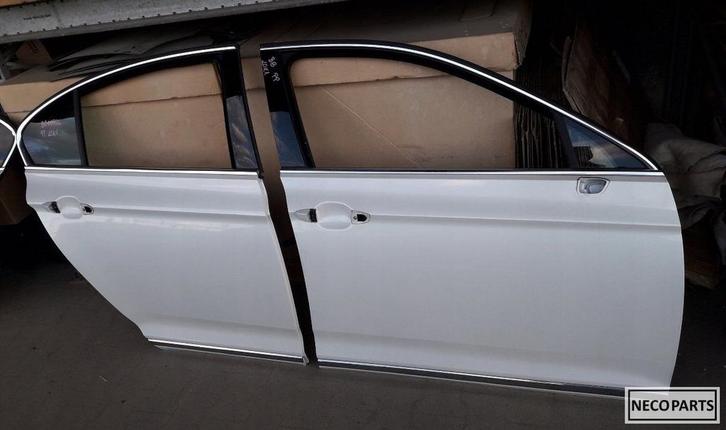 VW PASSAT B8 SEDAN FACELIFT DEUR DEUREN PORTIER KLEUR L0K1 !, Auto-onderdelen, Carrosserie, Spatbord, Volkswagen, Gebruikt, Ophalen of Verzenden