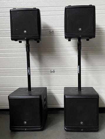 Mackie DLM  geluidset + 2 monitors, Musique & Instruments, Enlèvement, Utilisé, 1000 watts ou plus, Sono