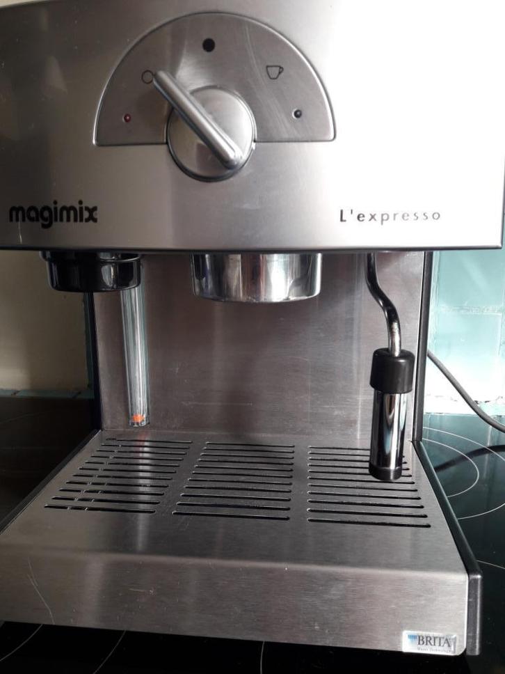 Koffieapparaat voor pads & gemalen koffie Magimix L’Expresso, Elektronische apparatuur, Koffiezetapparaten, Zo goed als nieuw