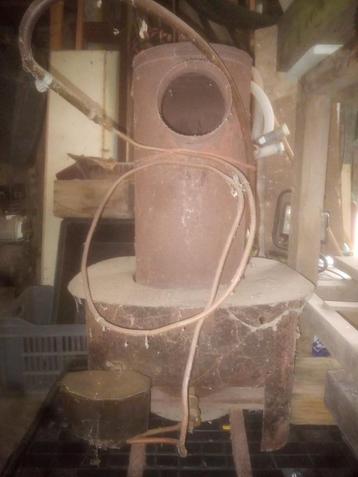 Ancien poêle mazout atelier  beschikbaar voor biedingen