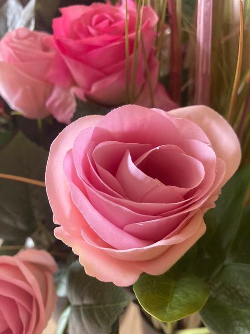 Grote keuze in kleurvaste zijde bloemen, Huis en Inrichting, Woonaccessoires | Kunstplanten en Kunstbloemen, Nieuw, Ophalen