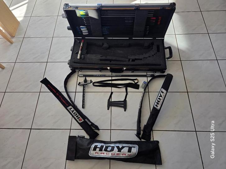 Hoyt pijl en boog, Sport en Fitness, Handboogschieten, Gebruikt, Recurveboog, Ophalen